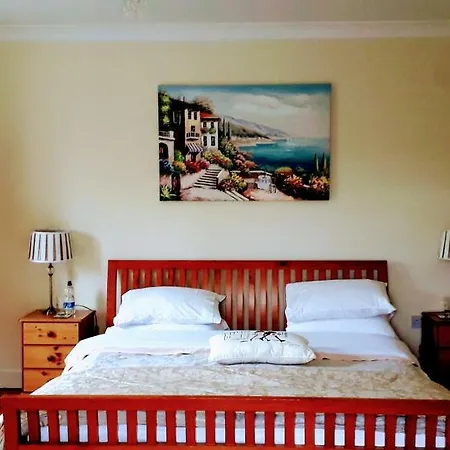 Newlands Guest house 4*